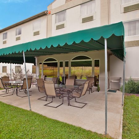 Holiday Inn Express Irwin Pa Tpk Exit 67 By Ihg Dış mekan fotoğraf