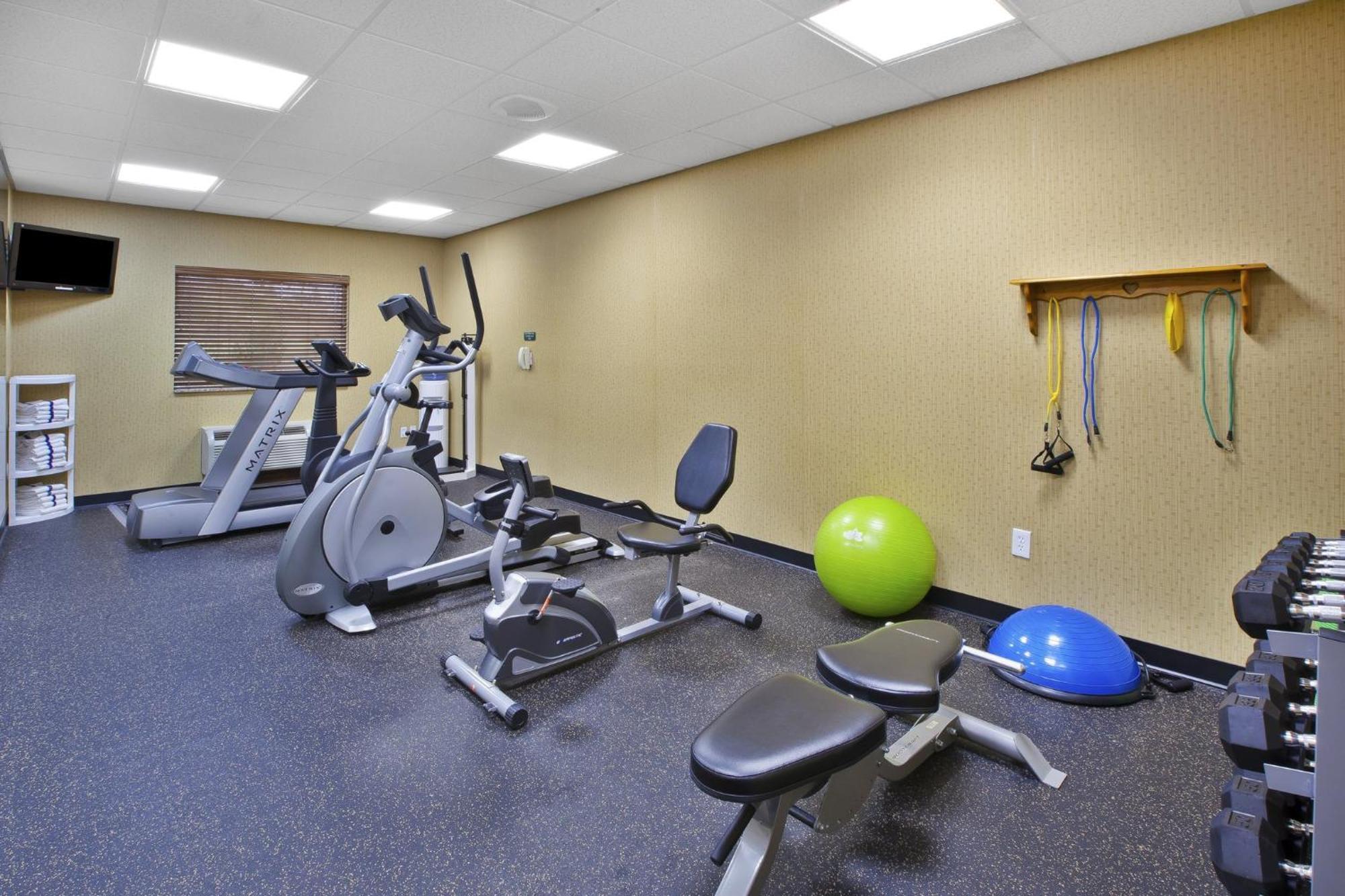 Holiday Inn Express Irwin Pa Tpk Exit 67 By Ihg Dış mekan fotoğraf