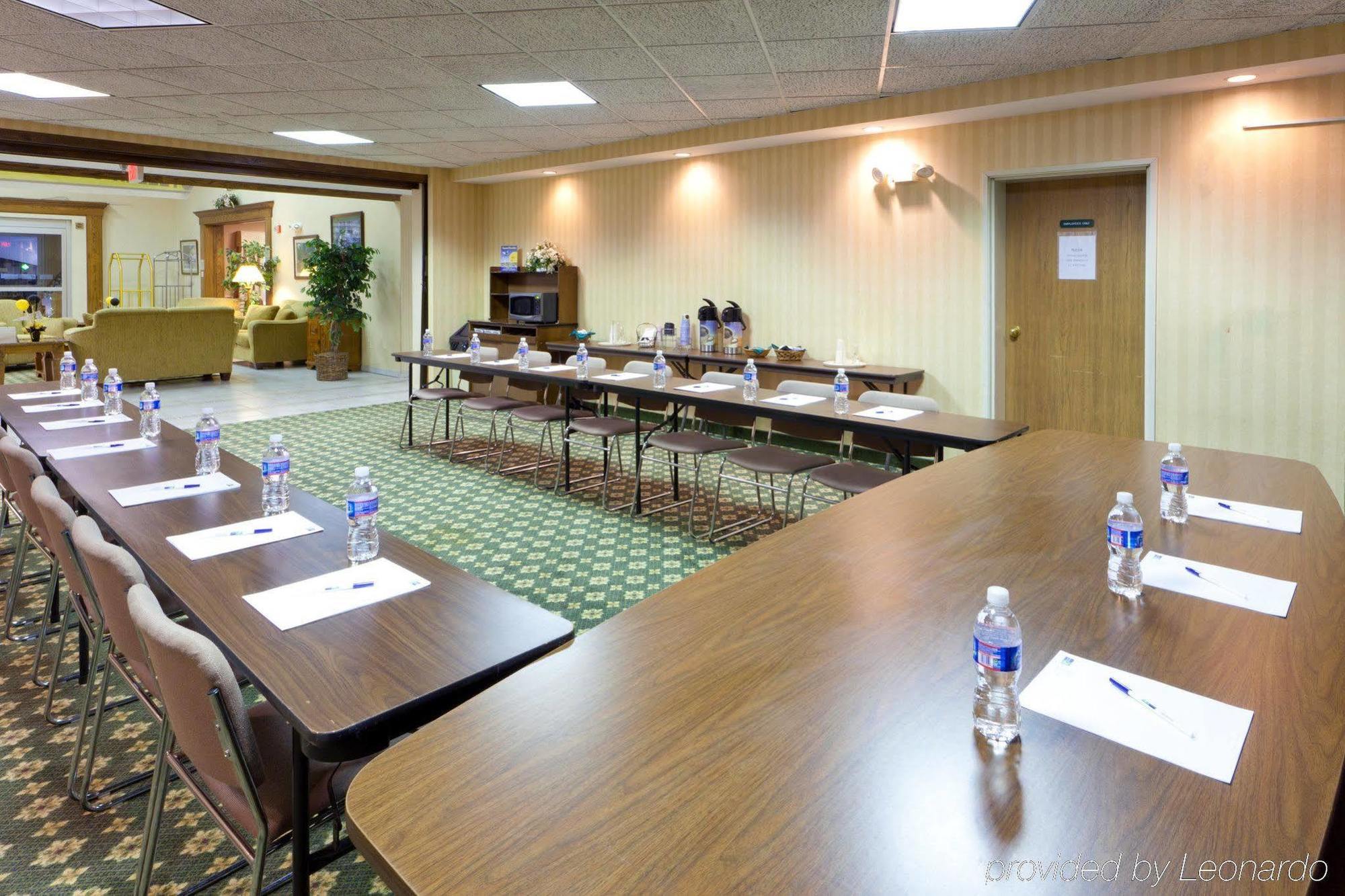 Holiday Inn Express Irwin Pa Tpk Exit 67 By Ihg Dış mekan fotoğraf