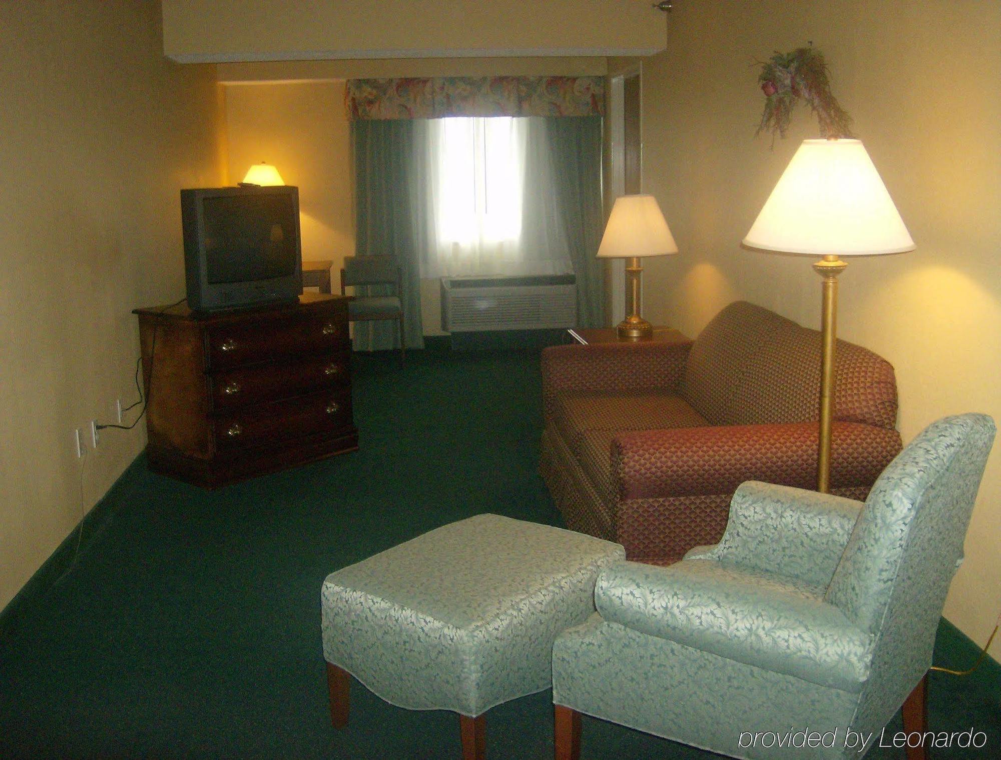 Holiday Inn Express Irwin Pa Tpk Exit 67 By Ihg Oda fotoğraf