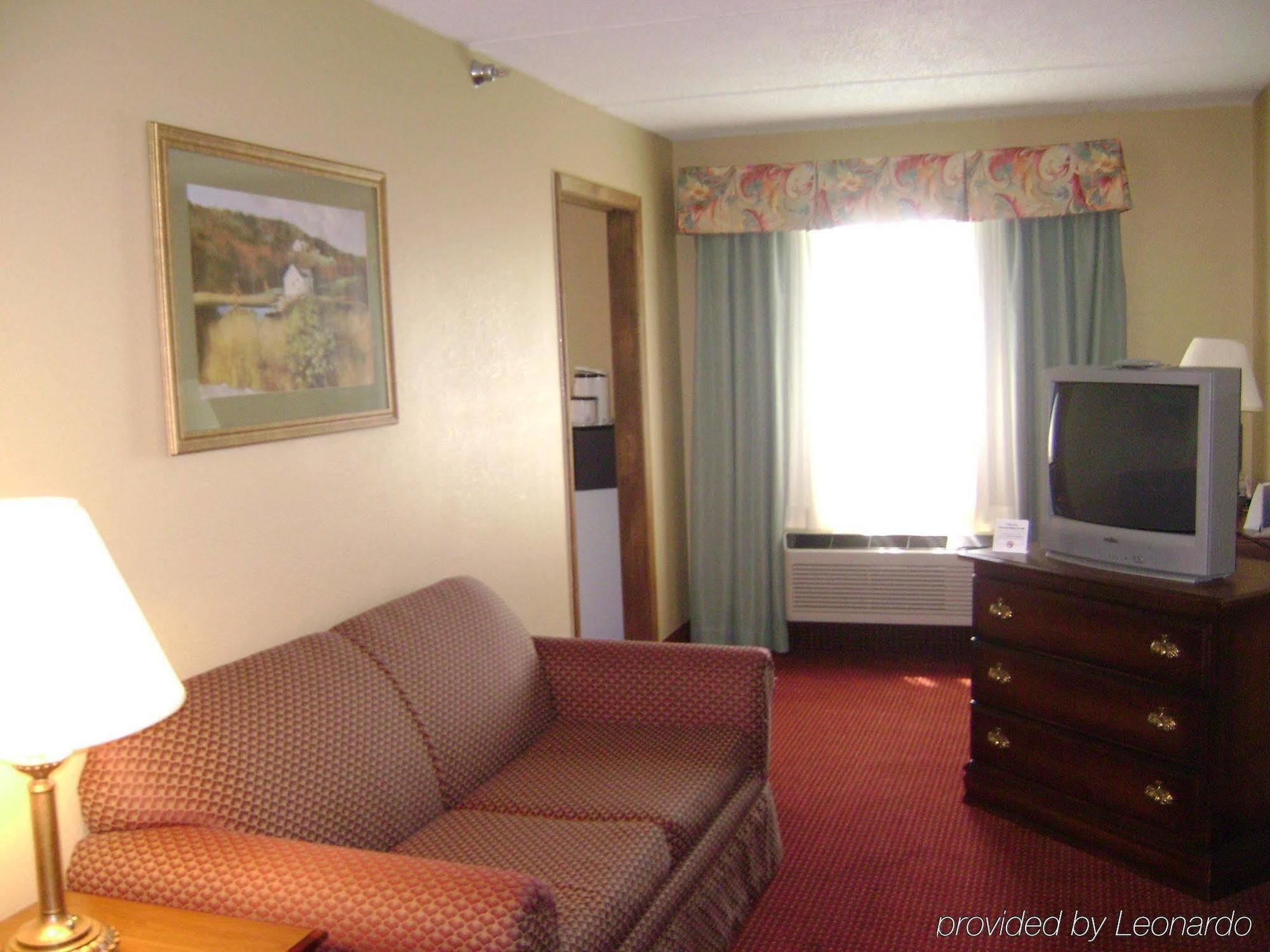 Holiday Inn Express Irwin Pa Tpk Exit 67 By Ihg Oda fotoğraf