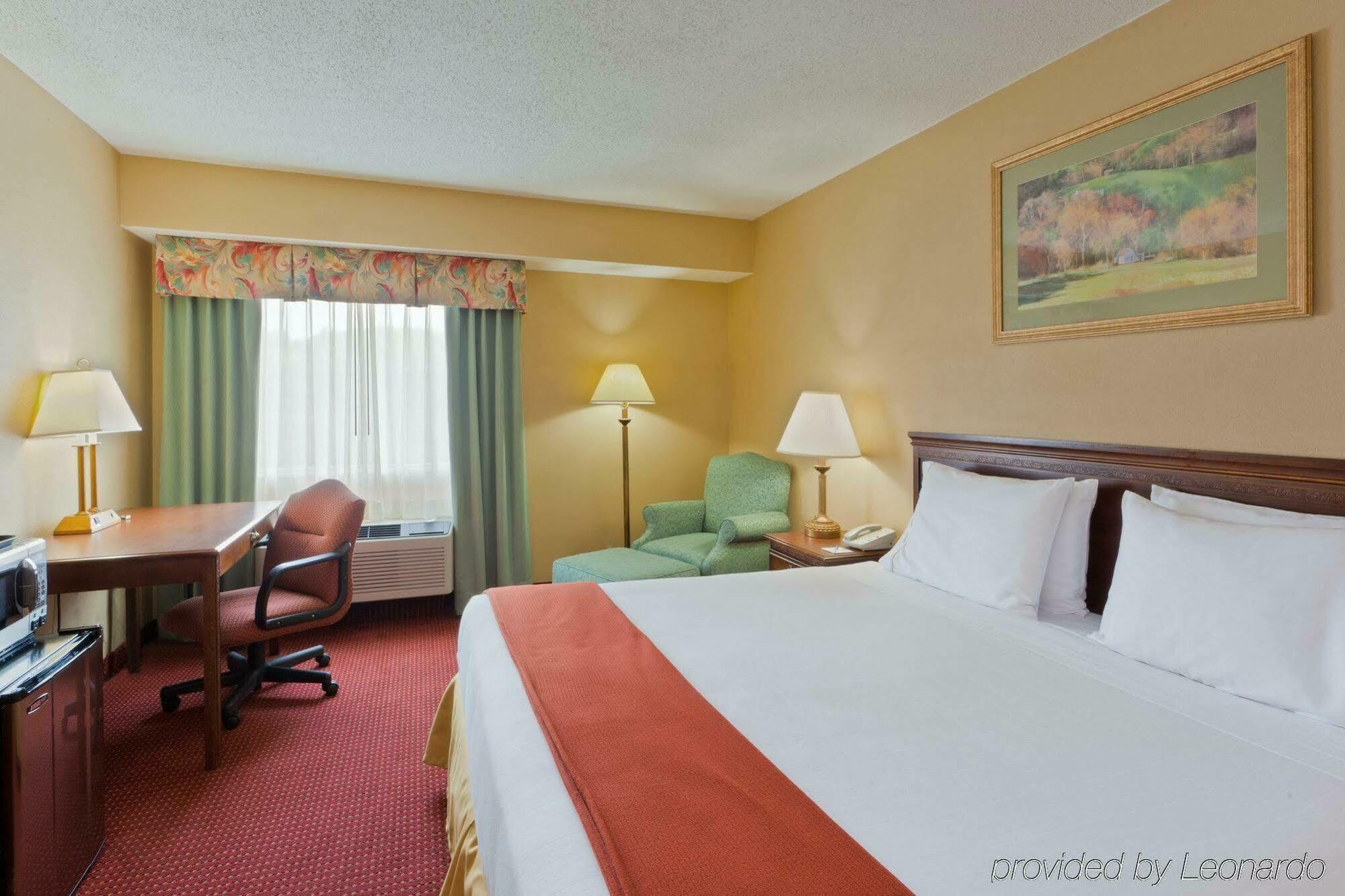 Holiday Inn Express Irwin Pa Tpk Exit 67 By Ihg Dış mekan fotoğraf