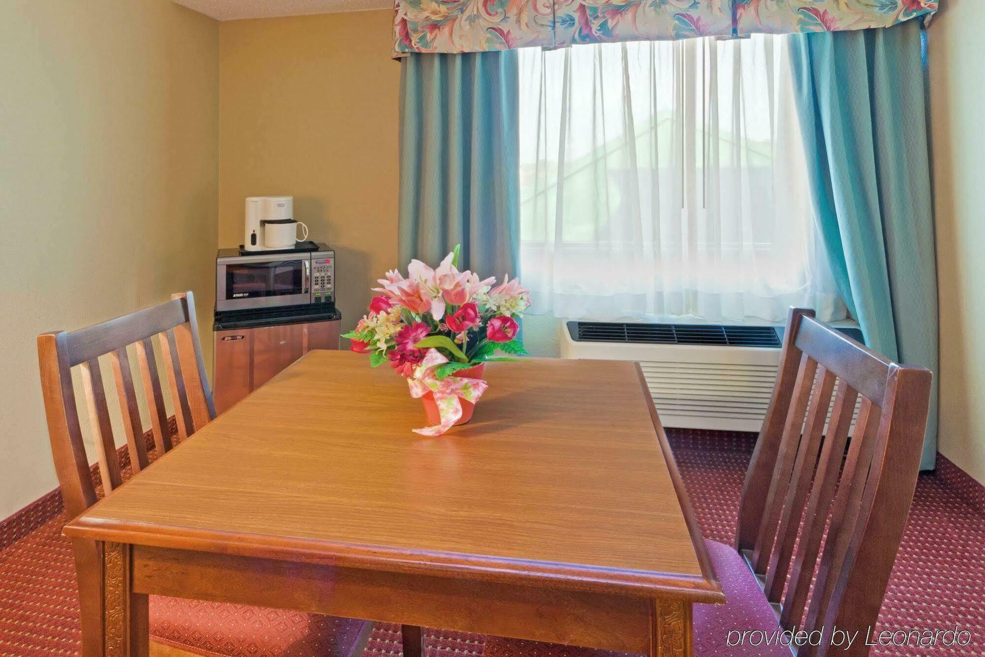 Holiday Inn Express Irwin Pa Tpk Exit 67 By Ihg Dış mekan fotoğraf
